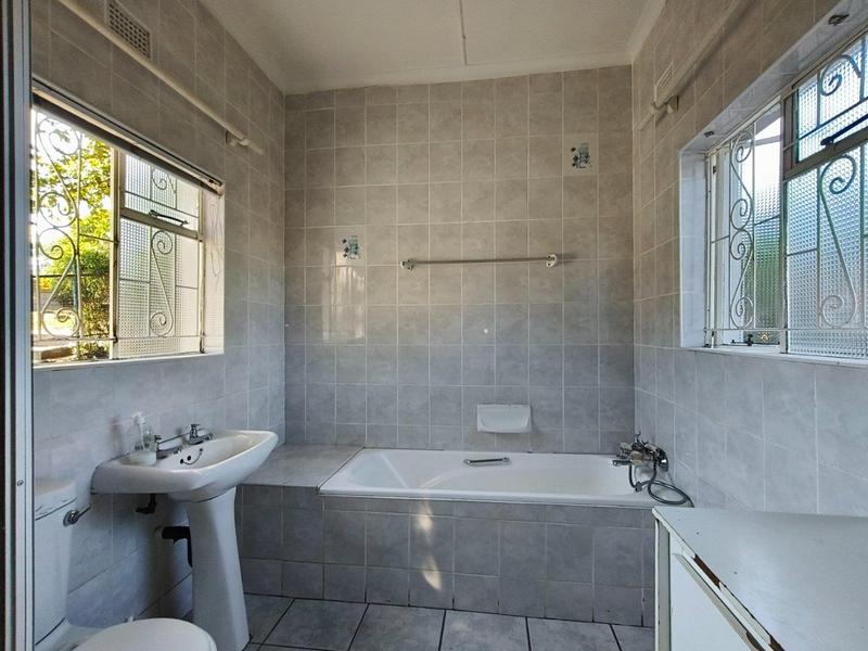7 Bedroom Property for Sale in Mthata Eastern Cape